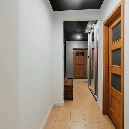 Apartment Tymienieckiego 16f