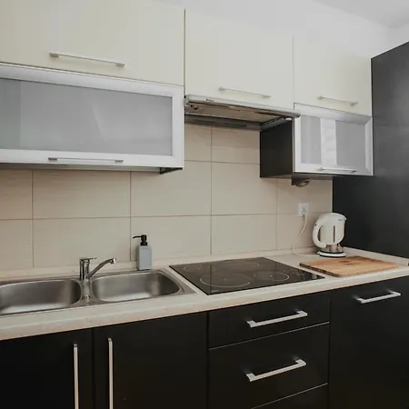 Tymienieckiego 16f Apartment *